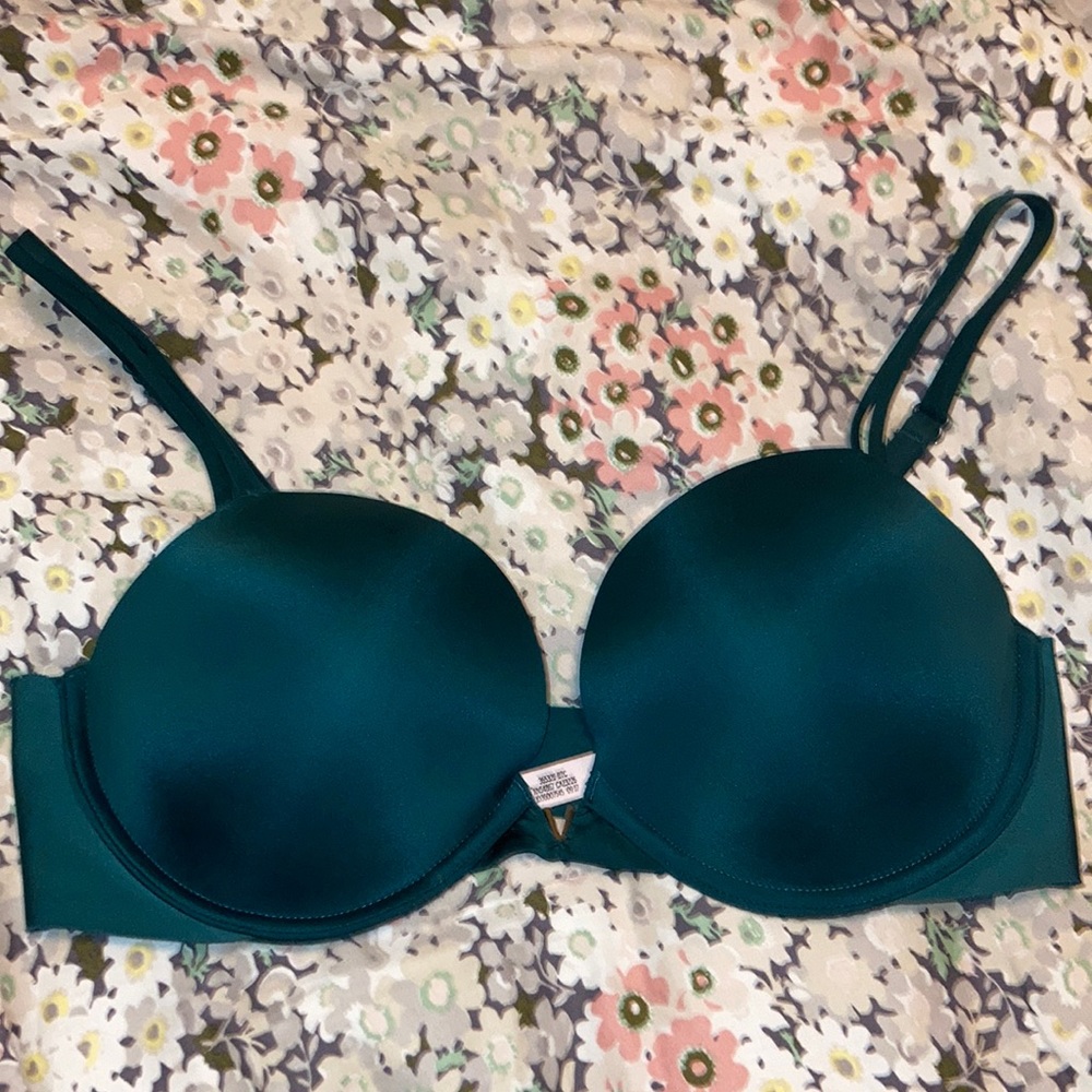 Women’s Victoria’s Secret emerald Very Sexy push up plunge bra